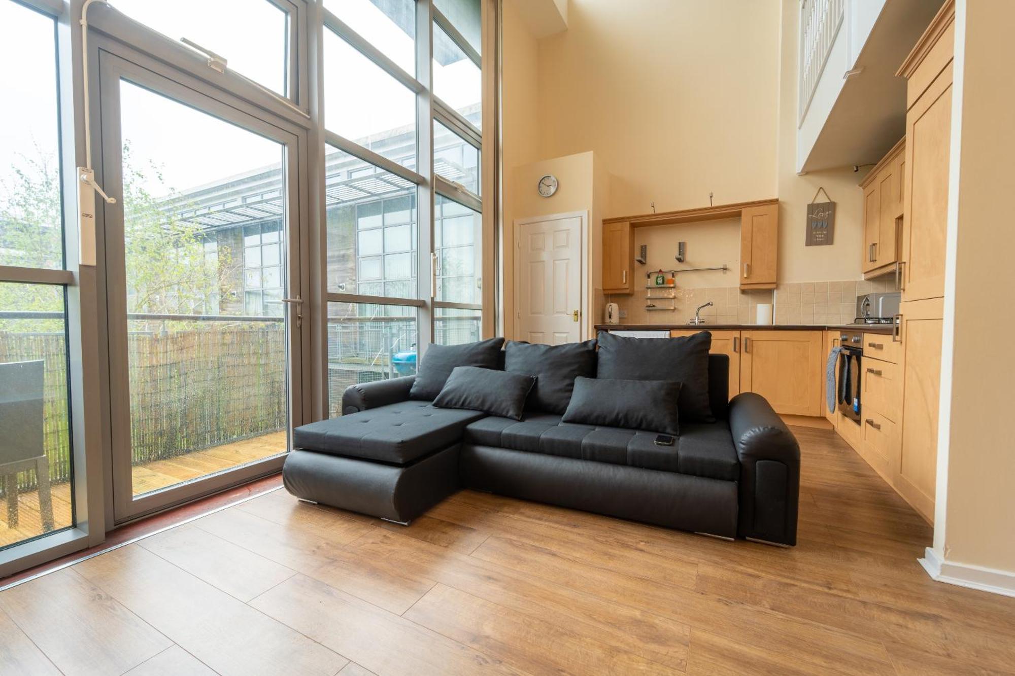 Luxury 2 Bed Apartment - Near Heathrow, Legoland, Windsor Slough Bagian luar foto