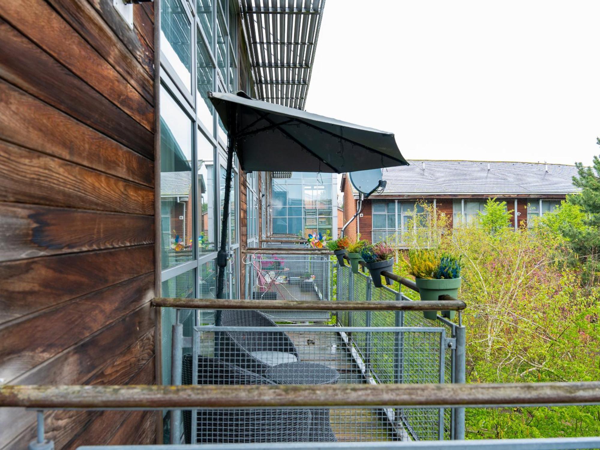 Luxury 2 Bed Apartment - Near Heathrow, Legoland, Windsor Slough Bagian luar foto