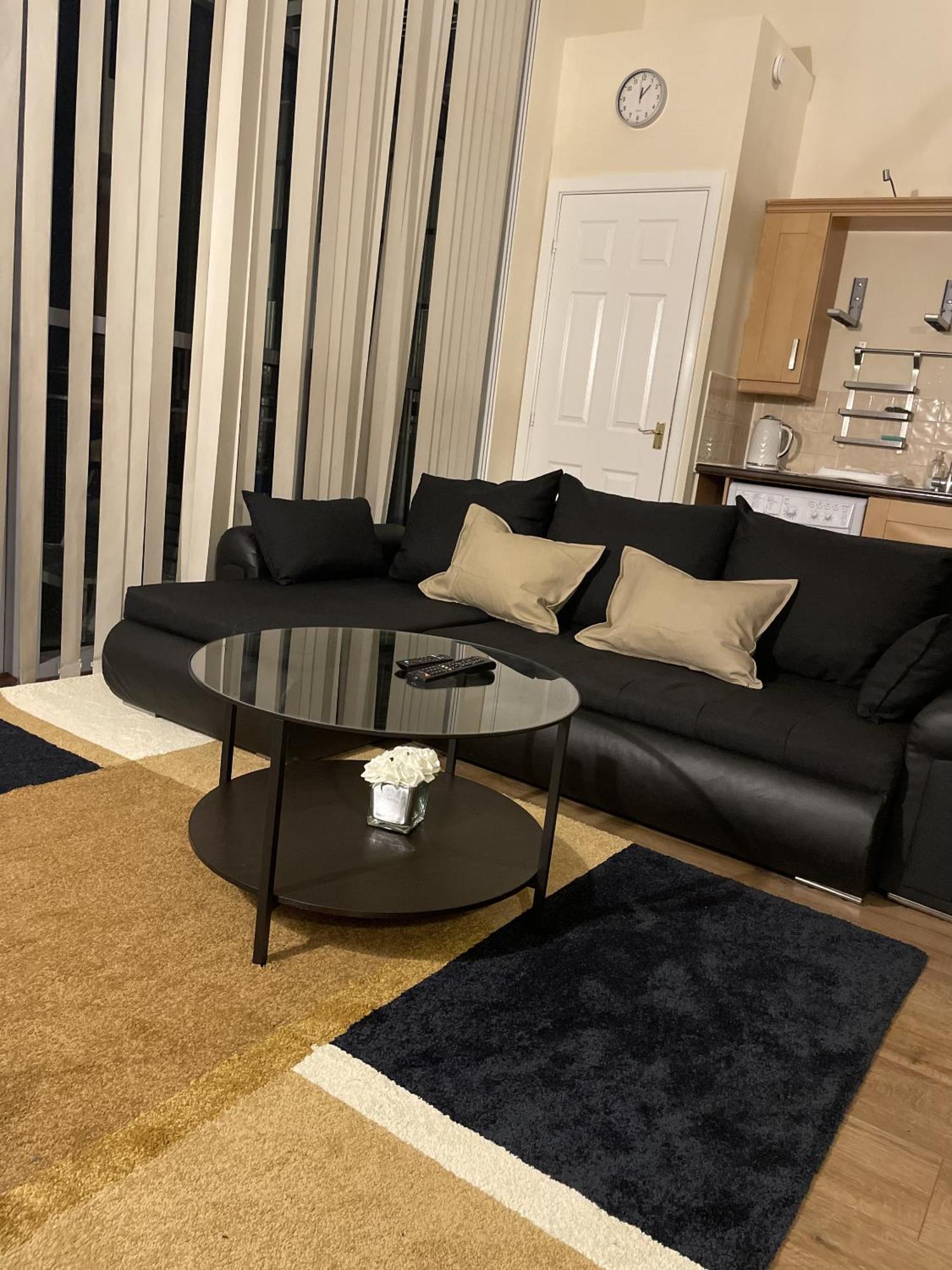 Luxury 2 Bed Apartment - Near Heathrow, Legoland, Windsor Slough Bagian luar foto